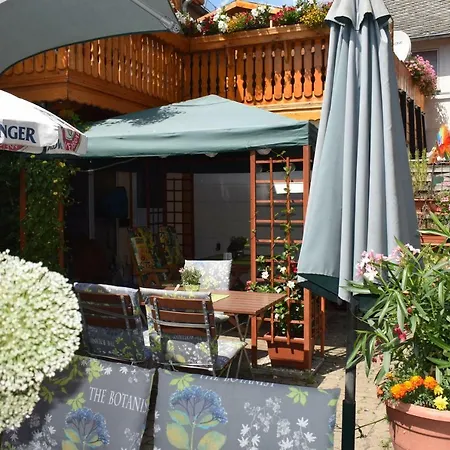Marktstuebchen An Der Schoenen Loreley Bornich Buitenkant foto